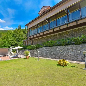 Vosilla , Opatija Kroatien